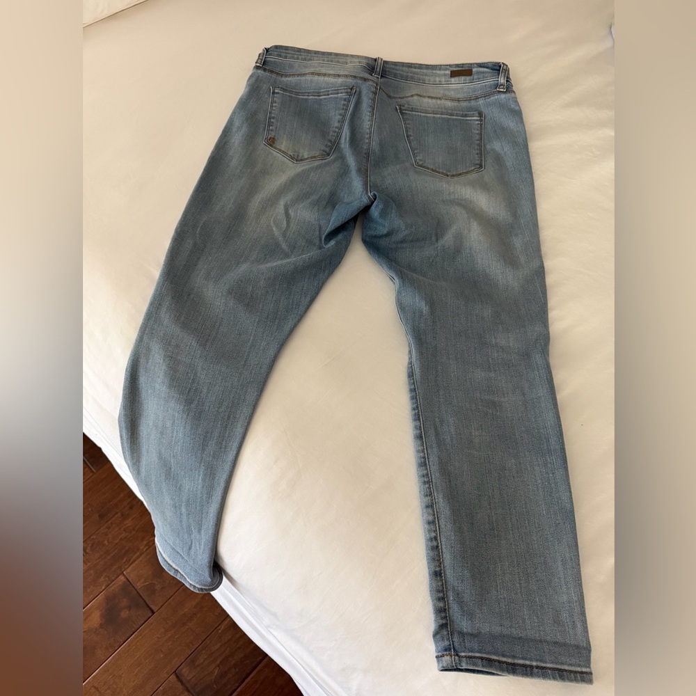 Light Blue Women’s Jeans - Crop Skinny by Kut from the Kloth size 14 - Picture 2 of 4
